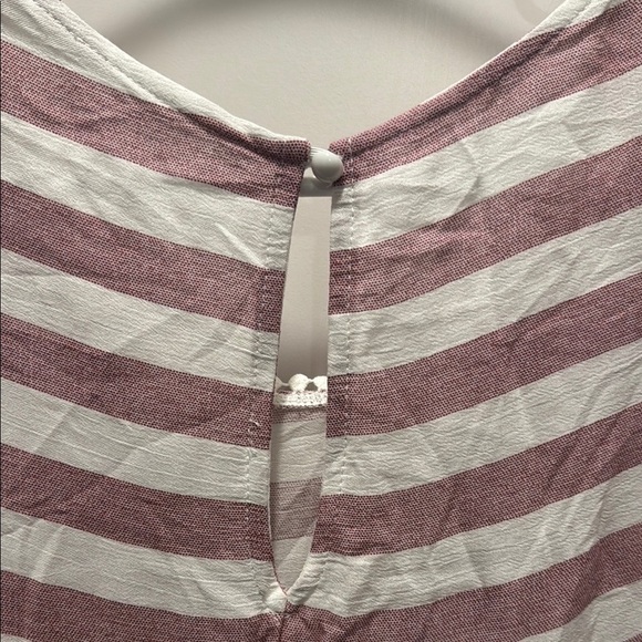 Unbranded Pink and White Striped Tank Top. Large - Picture 4 of 4